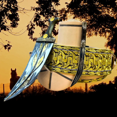 Luxury Yemeni Jambiya with Gold Detailing & Silver Accent – Handcrafted Traditional Dagger
