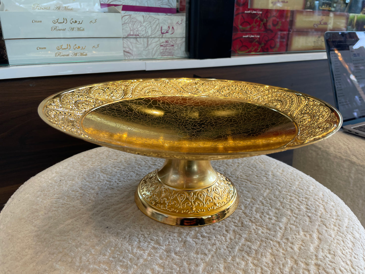 Luxury Arabic Golden Footed Dish – Elegant Home Décor & Serving Piece